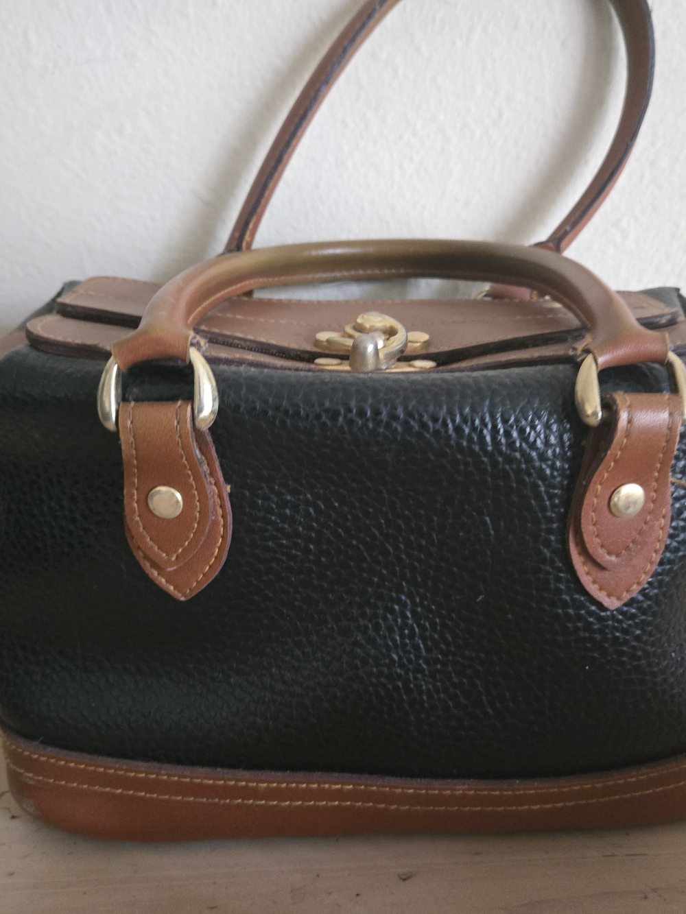 YNS Generic Black and Brown Pebbled Leather Satchel